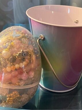 Egg with Gold Designs and Colorful bucket! 20 Bracelets and Key or bag Charms!